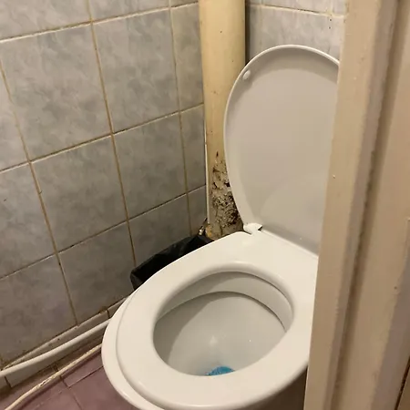 Female Dorm- Femme Dortoir Paris 8Pm-10Am Hostel *